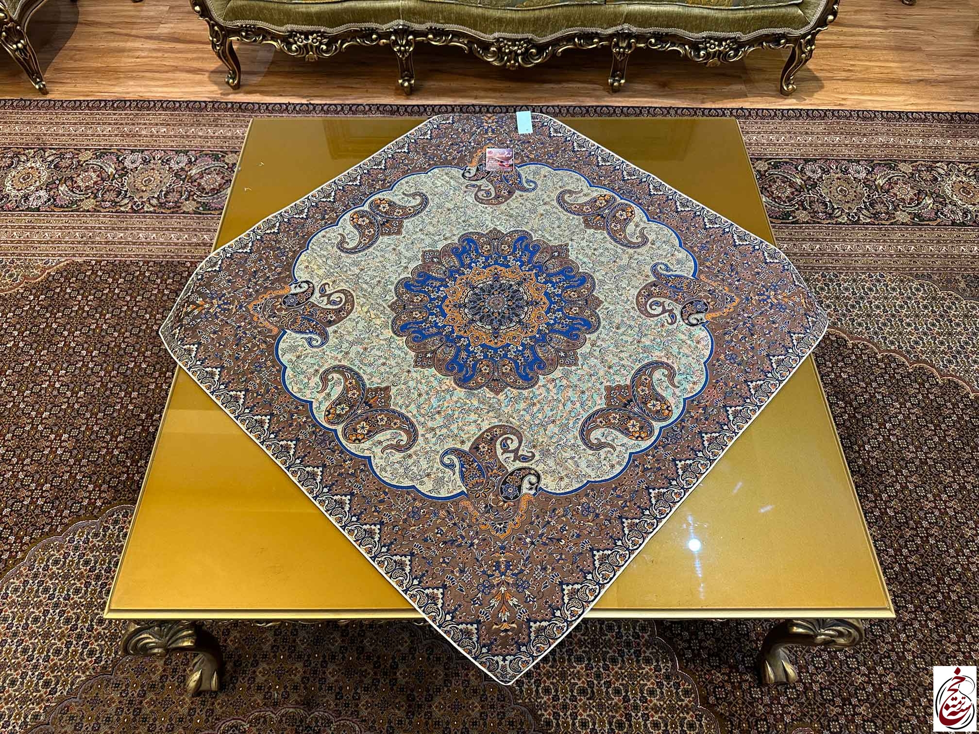 رومیزی مربع1425230001