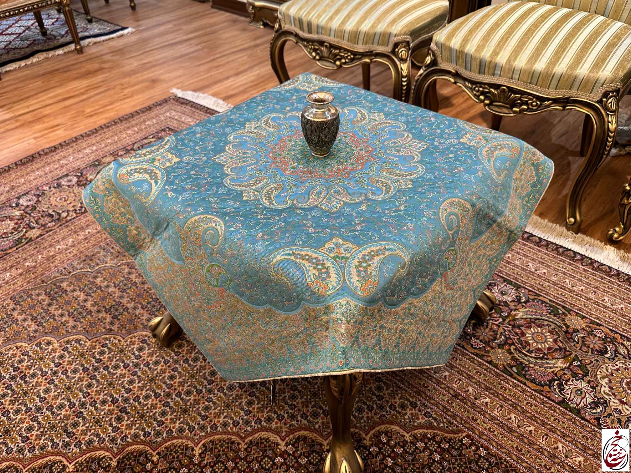 رومیزی مربع 1425210001